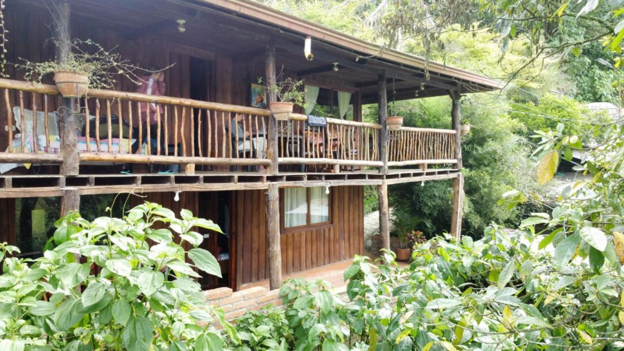 Hostal Y Cabanas Los Juanes Jardín Exterior foto